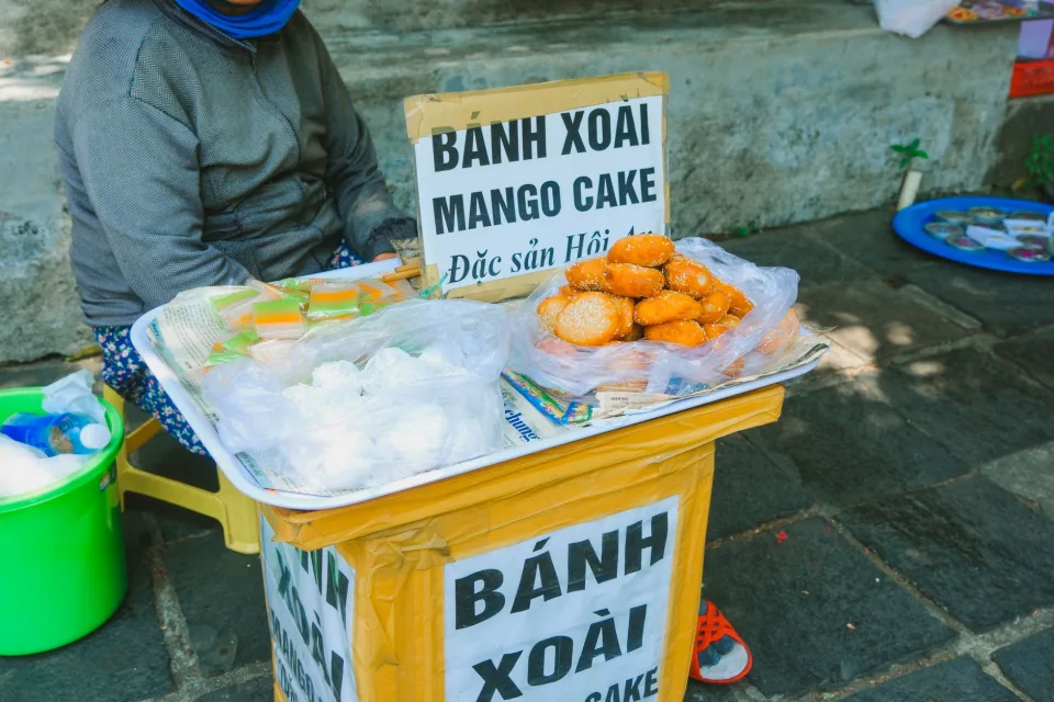 Cơm gà nóng hổi